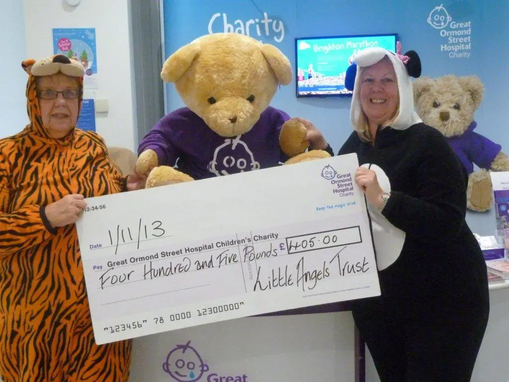 Donation of 405 pounds by Little Angels Trust to GOSH